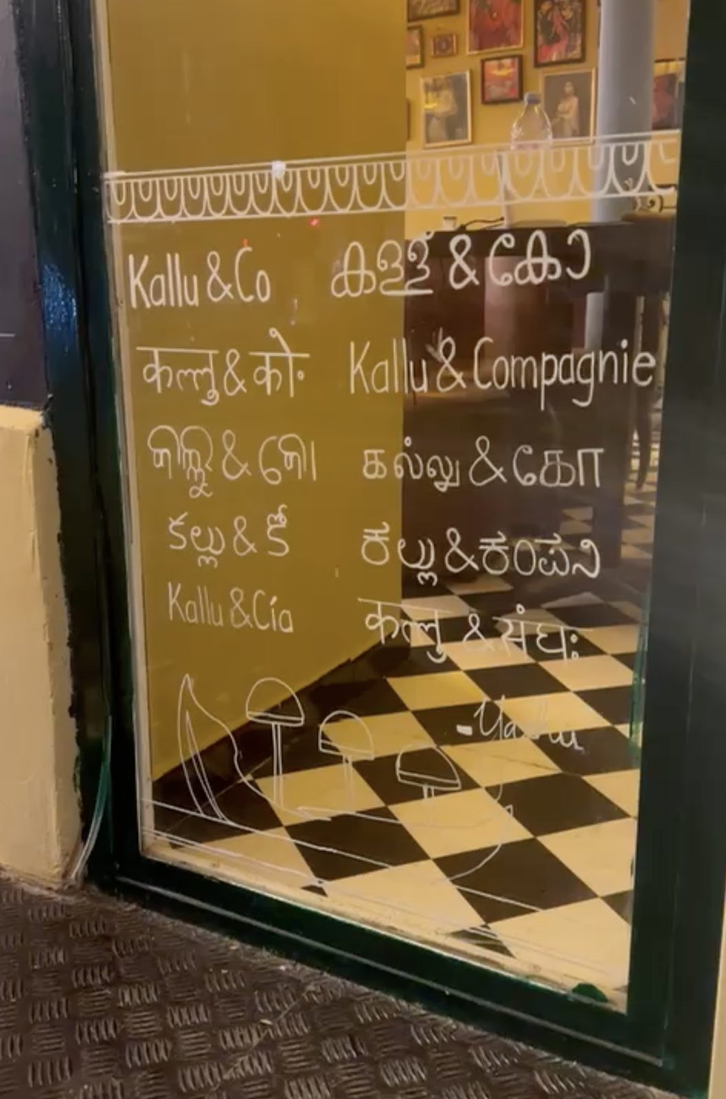 Kallu & Co multilingual window lettering